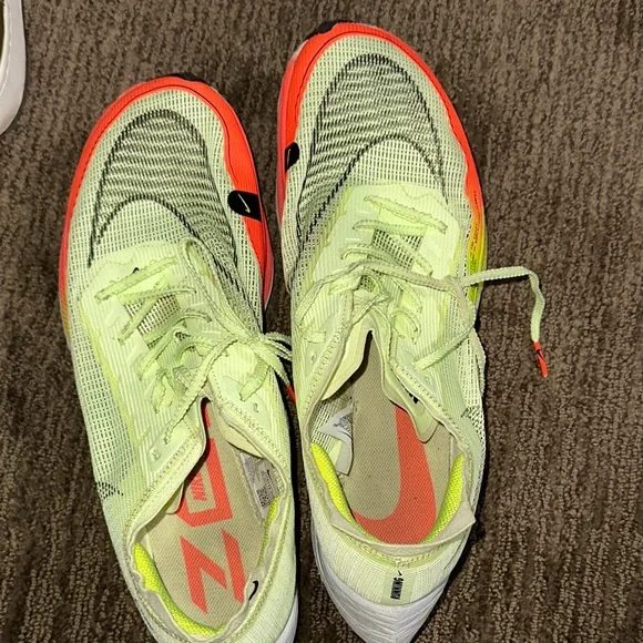 Nike men's mint green and orange Athletic Running Shoes - Picture 6 of 6